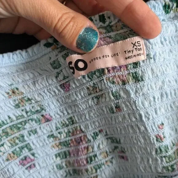 SO Lace Up Peasant Tiny Top Blue Floral - Picture 3 of 4